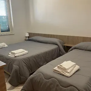 Affittacamere Airport Tourist's House, Aeroporto di Catania Fontana Rossa